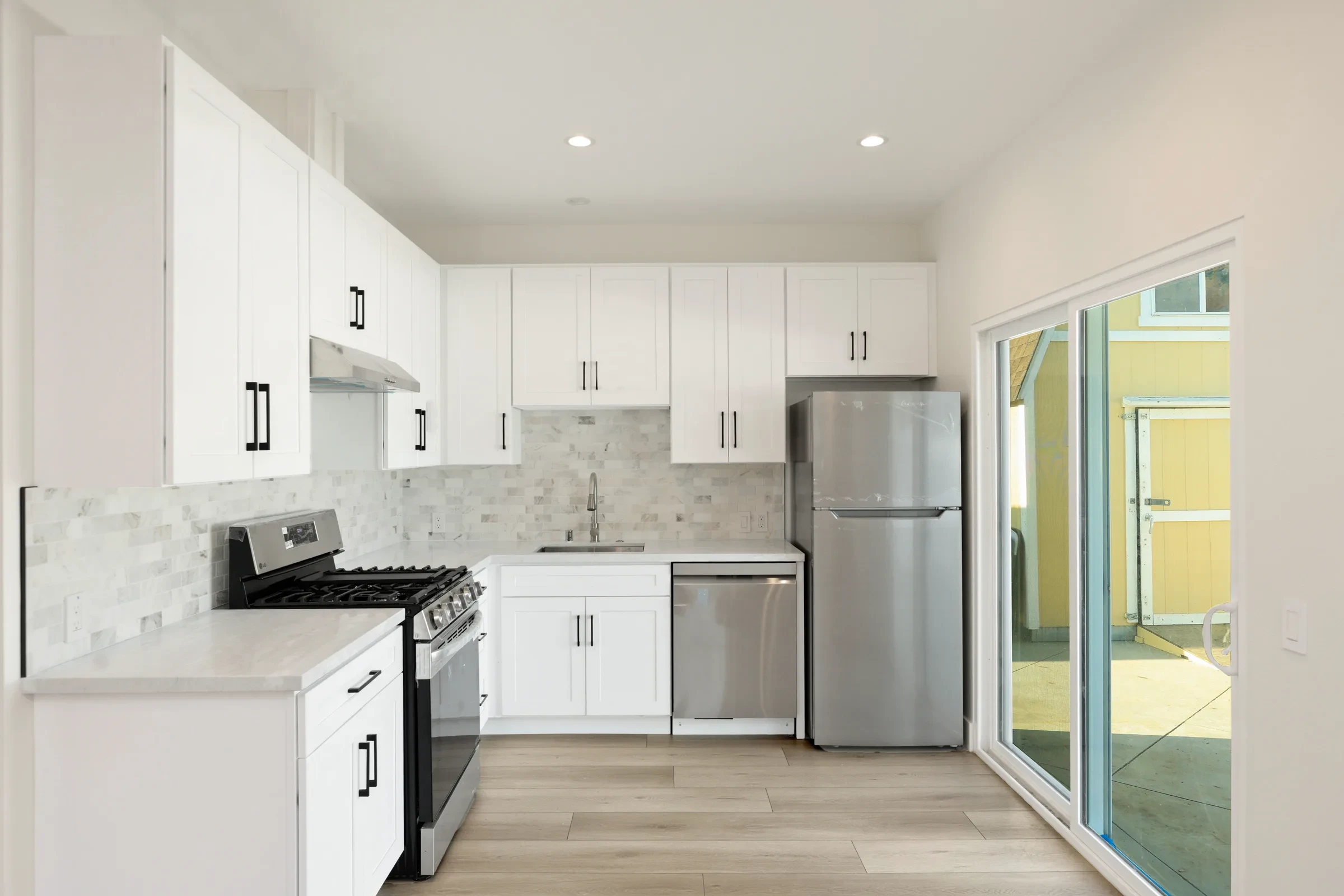 Avorino commercial detail, Orange County