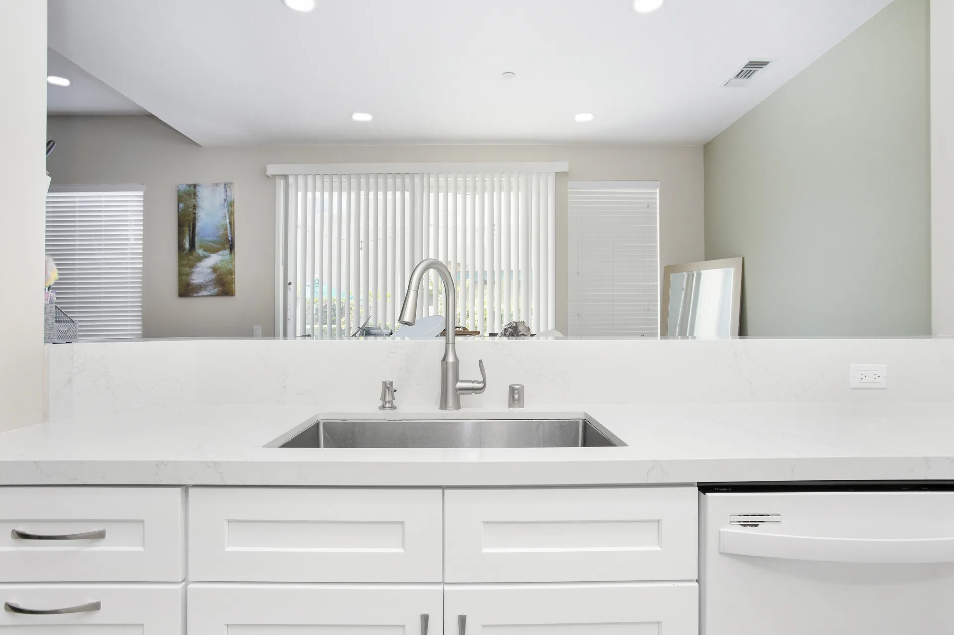 Kitchen and family-room remodel, Laguna Niguel, Avorino