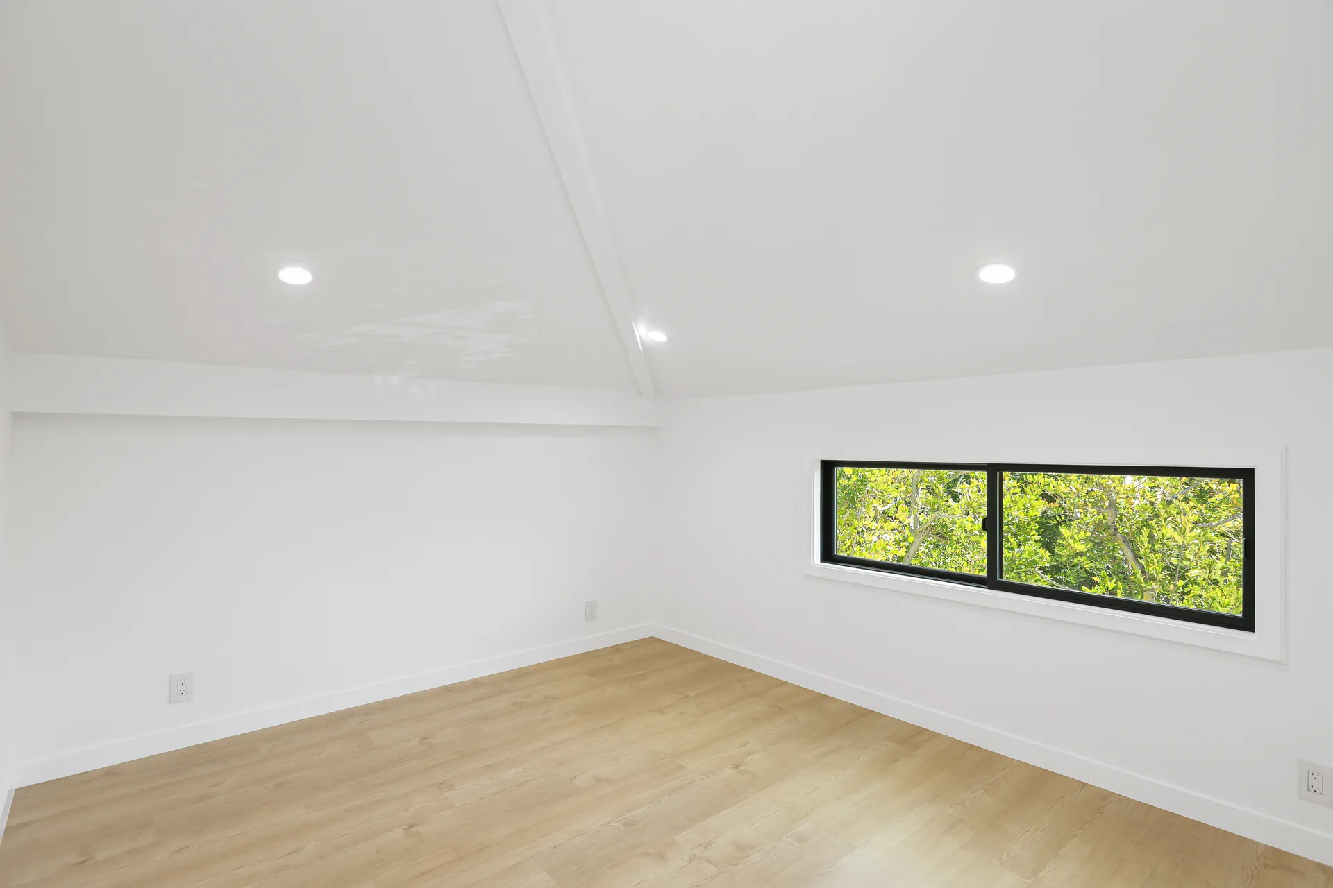 Two-story detached ADU — upper-floor room, Santa Ana Hills, Avorino